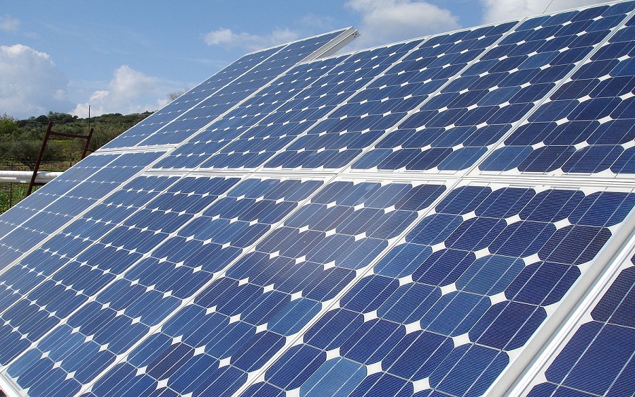 FG Charges 10 States to Produce 1,000MW Solar Power 